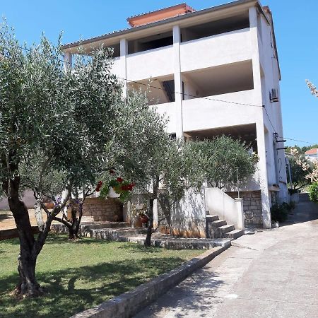 פרקו Apartmani Maria מראה חיצוני תמונה